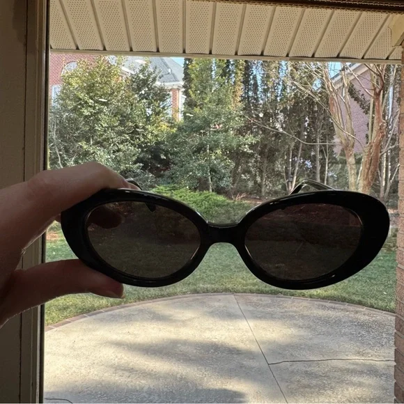 Lu Goldie Jeanne Sunglasses - Picture 8 of 14